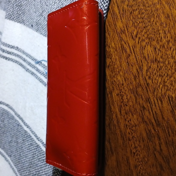 Louis Vuitton Red Key Case - Picture 8 of 13